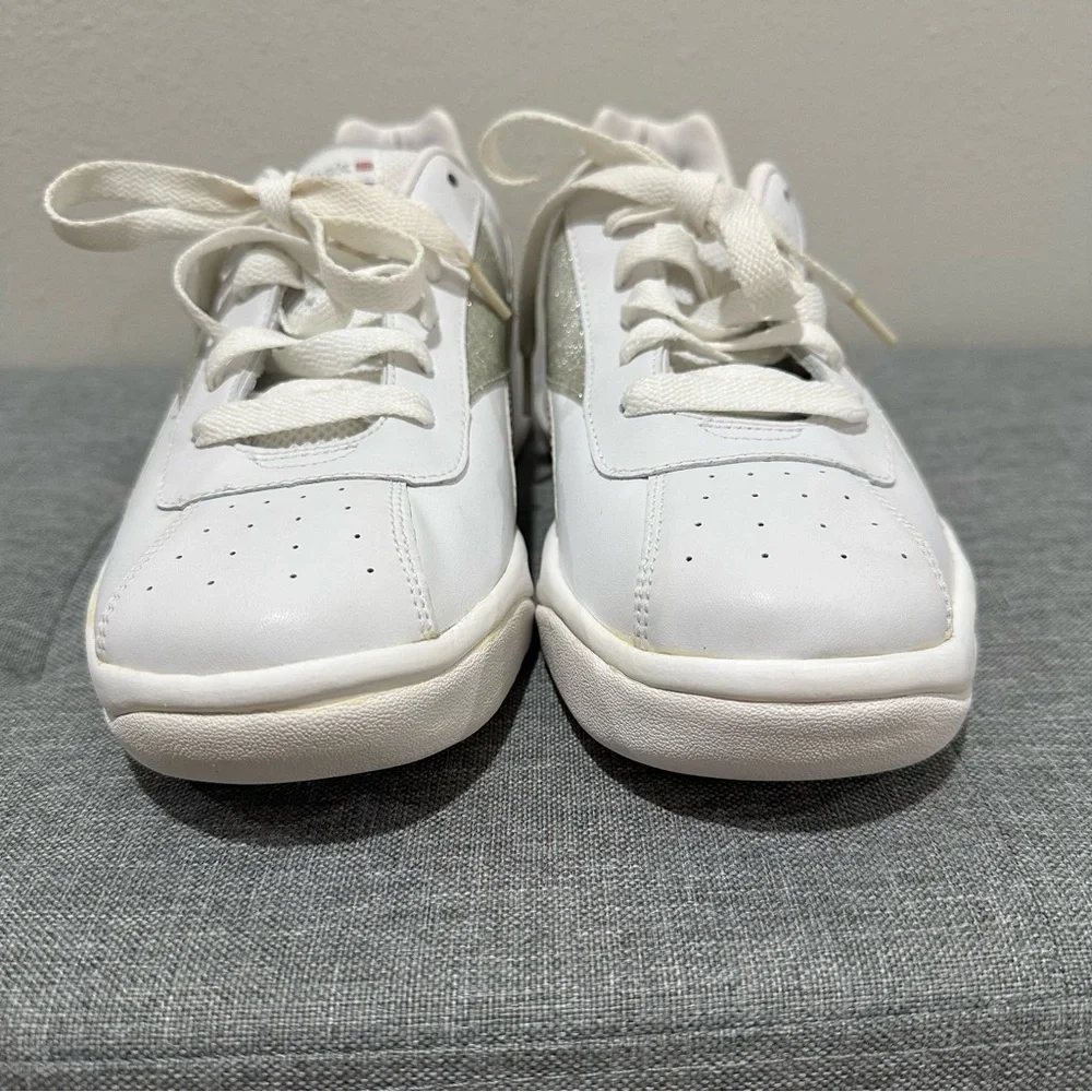 Reebok Silver Glitter Sneaker